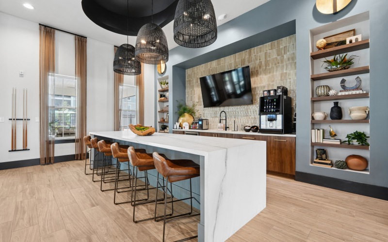 Clear Lake Vista clubhouse coffee bar with counter seating